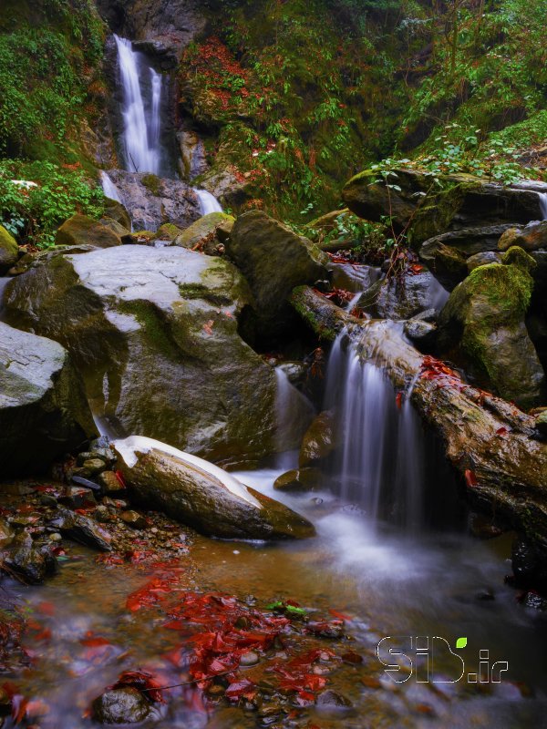 قاب عکس مدرن Winter Waterfall منظره   طبیعت / روستایی اثر هادی محسن تبار فیروزجائی