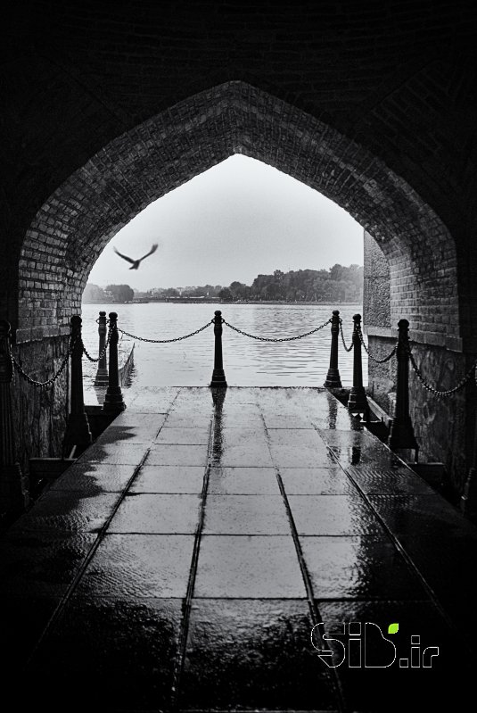قاب عکس مدرن Zayandehroud Rainy معماری سنتی / آثار باستانی اثر علی اصغر علیمرادی