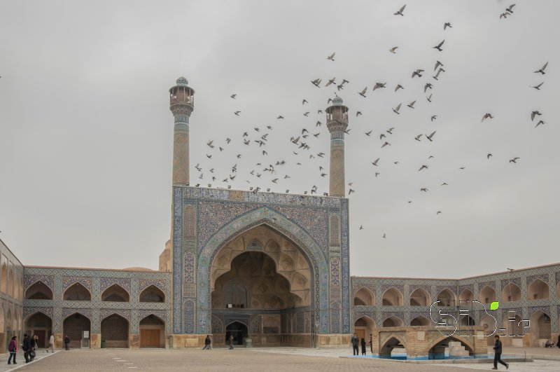قاب عکس مدرن مسجد جامع اصفهان معماری سنتی / آثار باستانی اثر نفیسه عزیزی