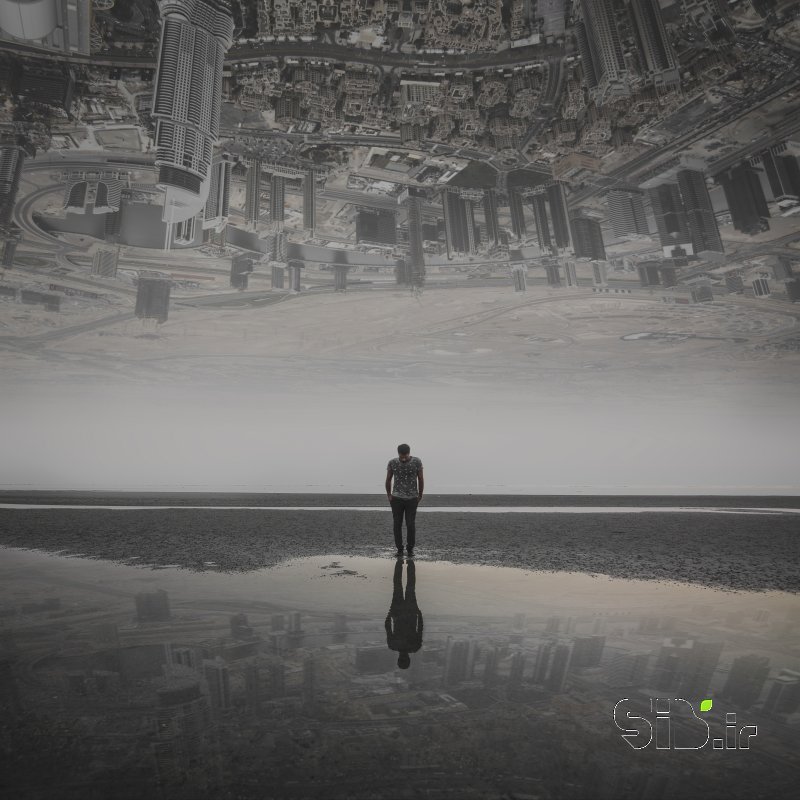 قاب عکس مدرن Alone فرای واقعیت / فوتو مونتاژ اثر حسین زارع