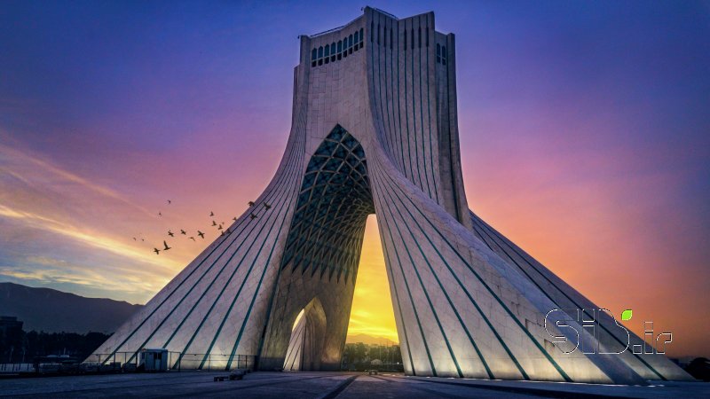 قاب عکس مدرن صبح آزادی چشم انداز  شهری اثر حمید راستین