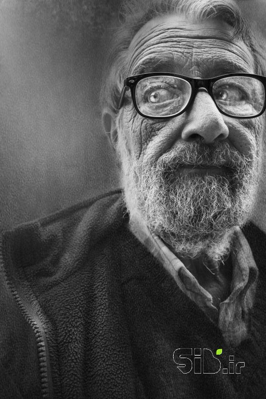 قاب عکس مدرن  پرتره اثر مهدی کاظمی بومه