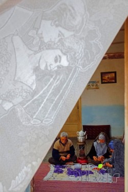 به گرمی زعفران 