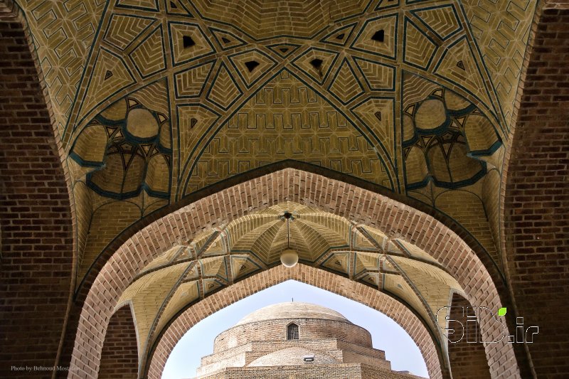 قاب عکس مدرن مسجد کبود معماری سنتی / آثار باستانی اثر بهنود مصطفایی